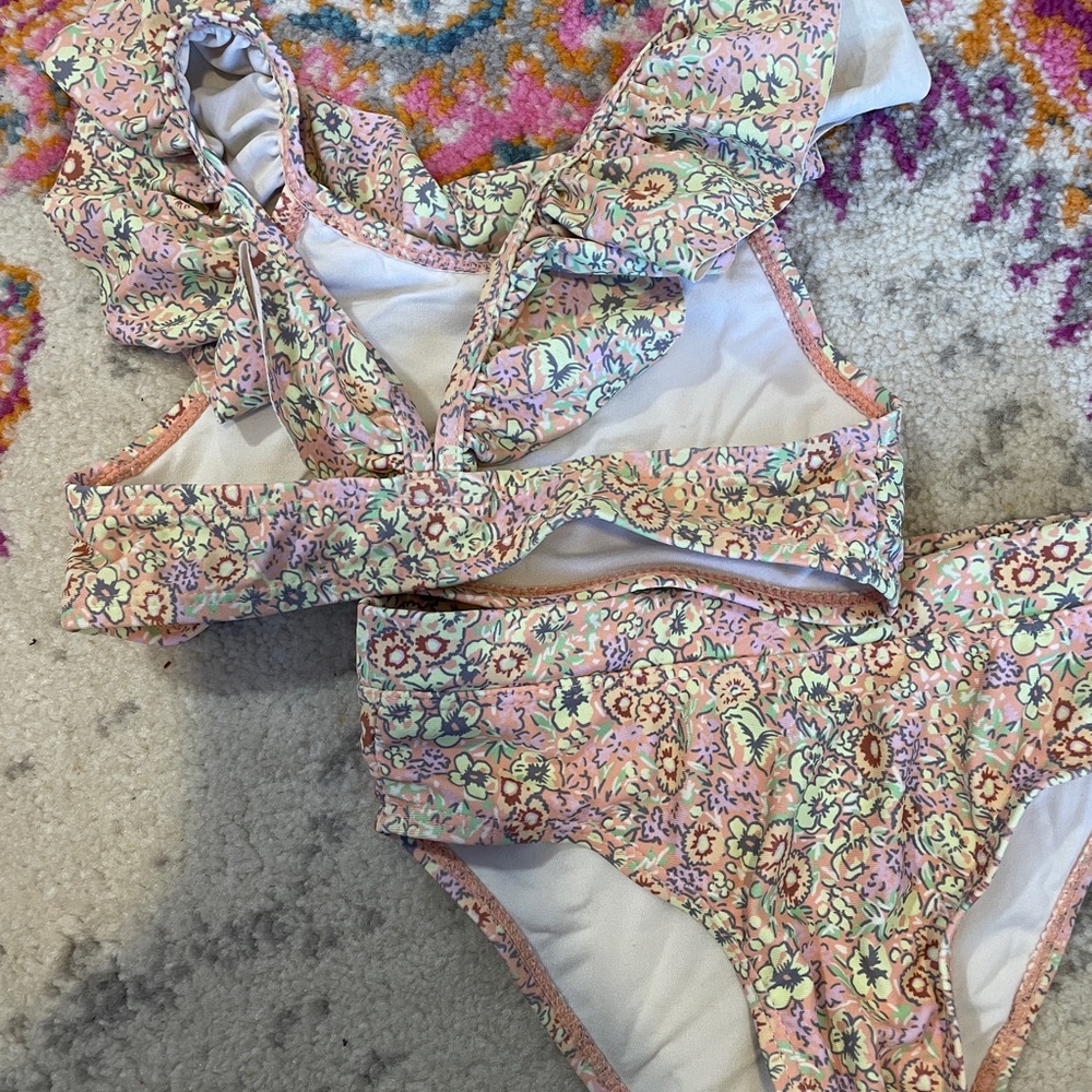 Flower Ruffled Bikini - Picture 2 of 2